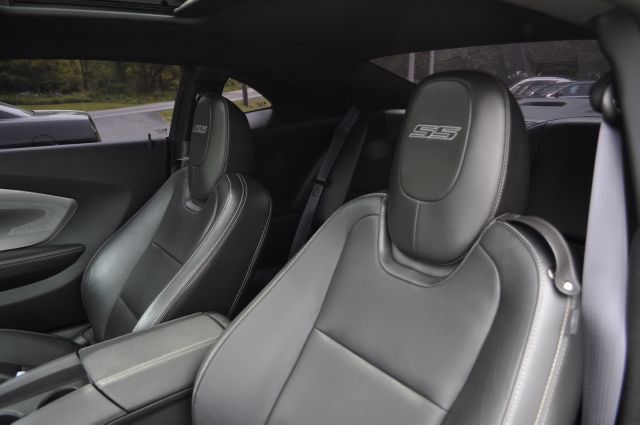 2011 Chevrolet Camaro V6 4WD Limited W/3rd Row 4x4 SUV