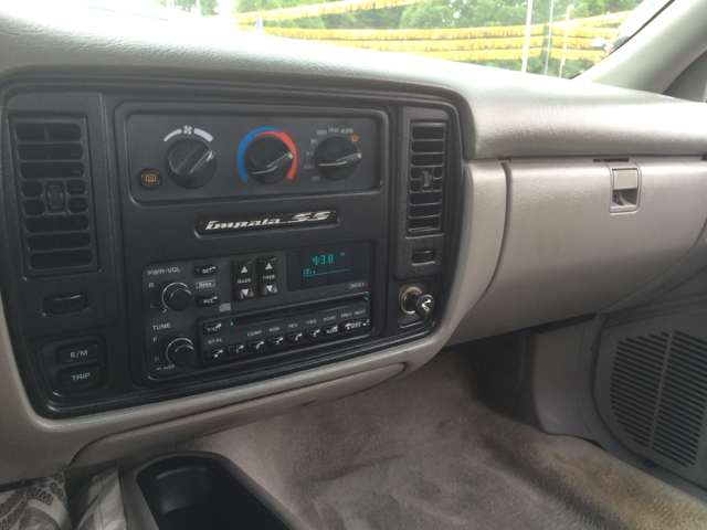 1994 Chevrolet Caprice Classic Crew Cab Amarillo 4X4