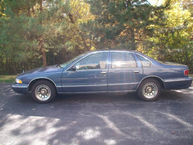 1996 Chevrolet Caprice Classic FWD 4dr S