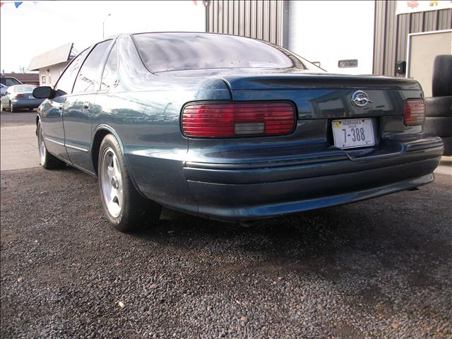 1996 Chevrolet Caprice Classic or Impala SS 4dr Sdn Auto (natl) Hatchback