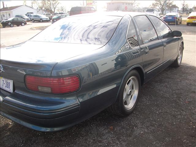 1996 Chevrolet Caprice Classic or Impala SS 4dr Sdn Auto (natl) Hatchback