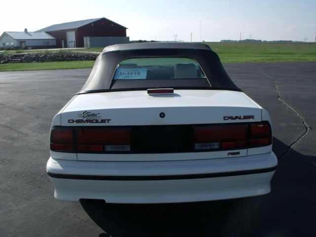 1992 Chevrolet Cavalier Limited 4D Sedan