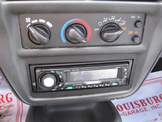 1997 Chevrolet Cavalier 3.2 Sedan 4dr