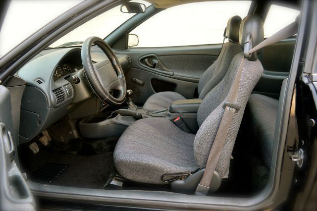 2001 Chevrolet Cavalier Base