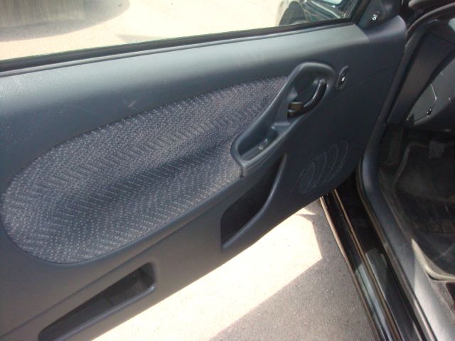 2002 Chevrolet Cavalier Laredo Leathersunroof