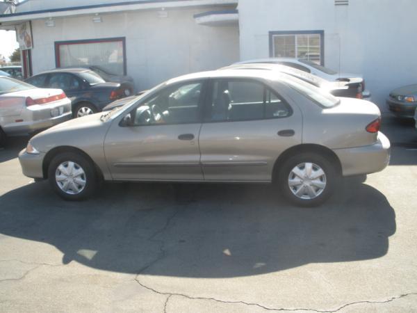 2002 Chevrolet Cavalier Base