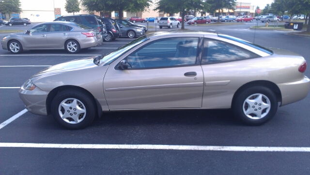 2004 Chevrolet Cavalier Base