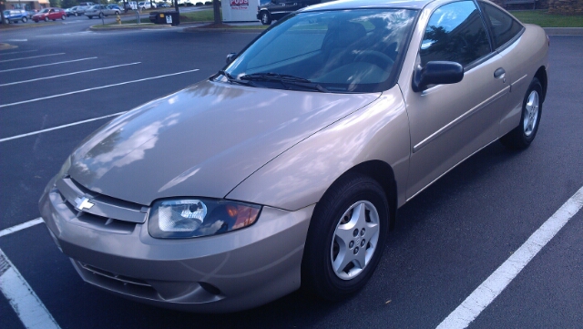2004 Chevrolet Cavalier Base