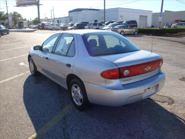 2005 Chevrolet Cavalier Base