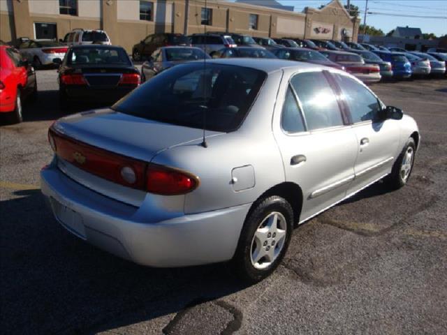 2005 Chevrolet Cavalier Base