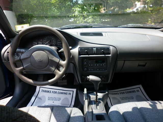 2005 Chevrolet Cavalier 5 Door Quad Seating