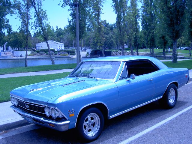 1966 Chevrolet Chevelle 4dr Sdn Auto (natl) Hatchback