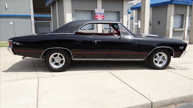 1967 Chevrolet Chevelle 2008 Chevrolet LT1