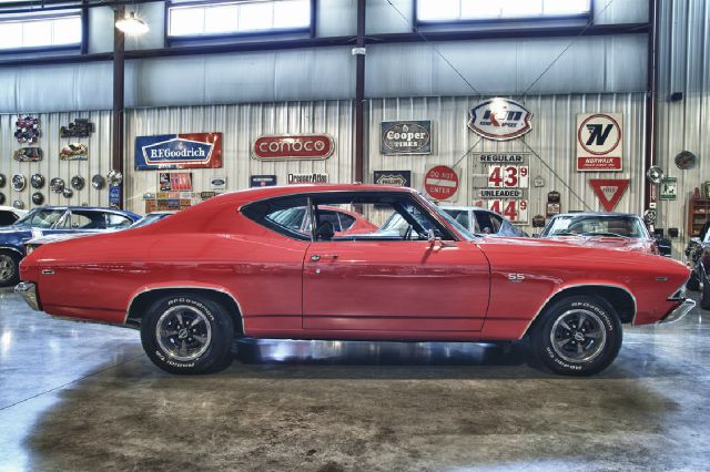 1969 Chevrolet Chevelle 4dr Sdn Auto (natl) Hatchback