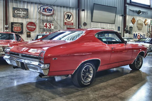 1969 Chevrolet Chevelle 4dr Sdn Auto (natl) Hatchback