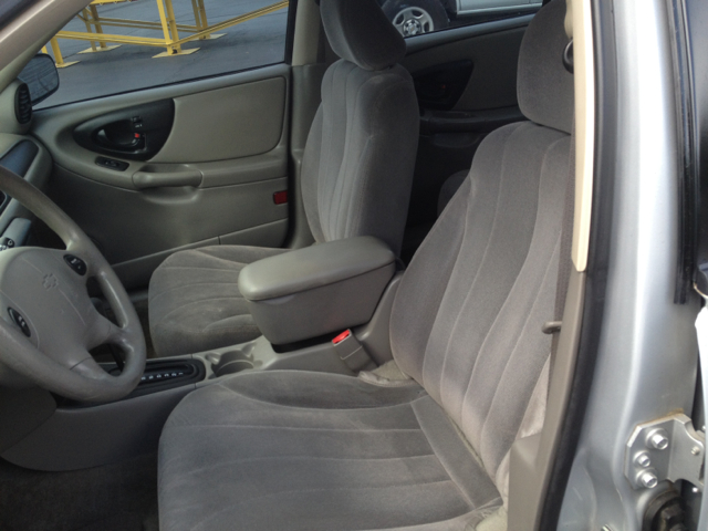 2004 Chevrolet Classic Touring 4WD