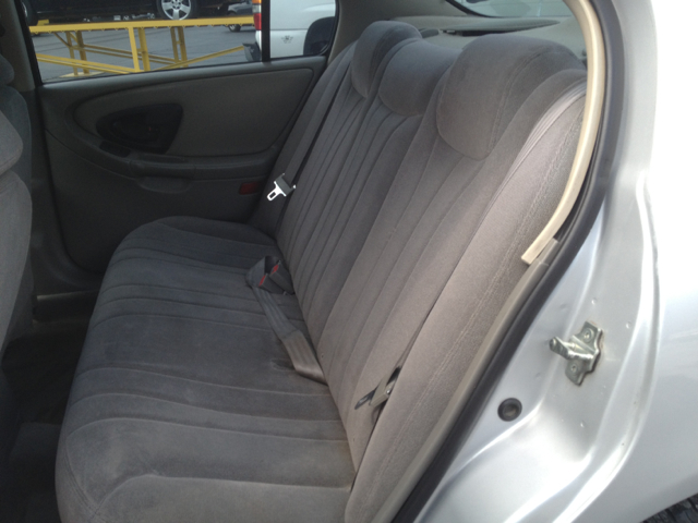 2004 Chevrolet Classic Touring 4WD