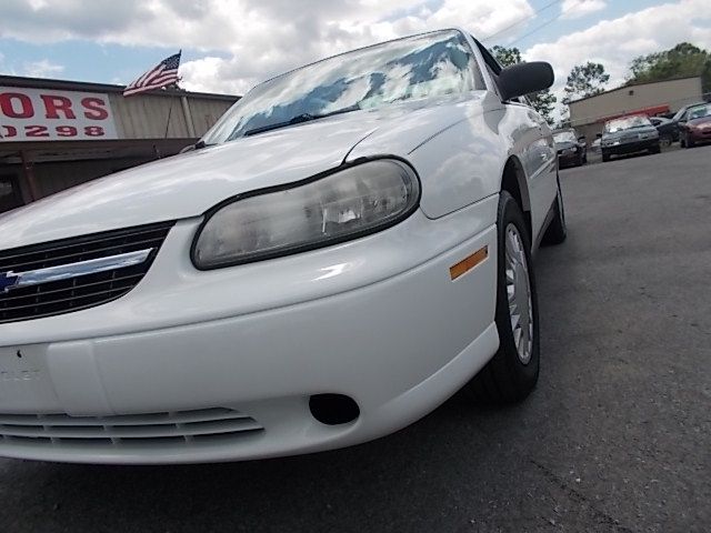 2004 Chevrolet Classic Custom 5