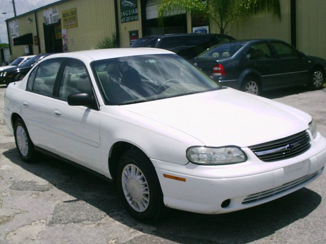 2004 Chevrolet Classic Touring 4WD