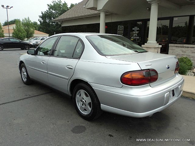 2004 Chevrolet Classic Touring 4WD