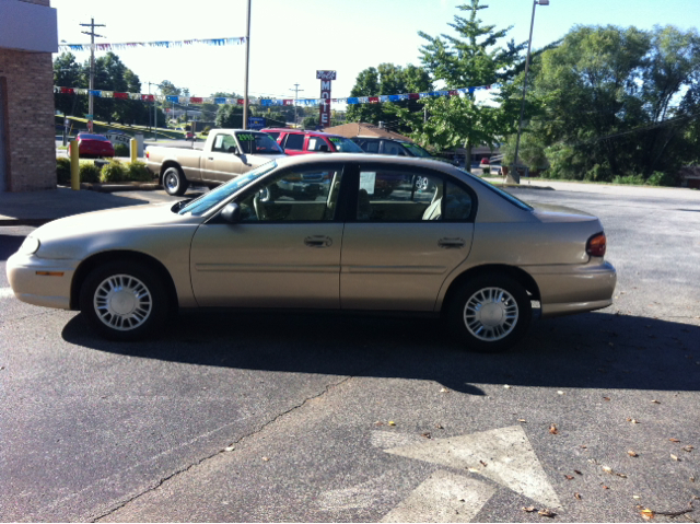 2004 Chevrolet Classic Touring 4WD