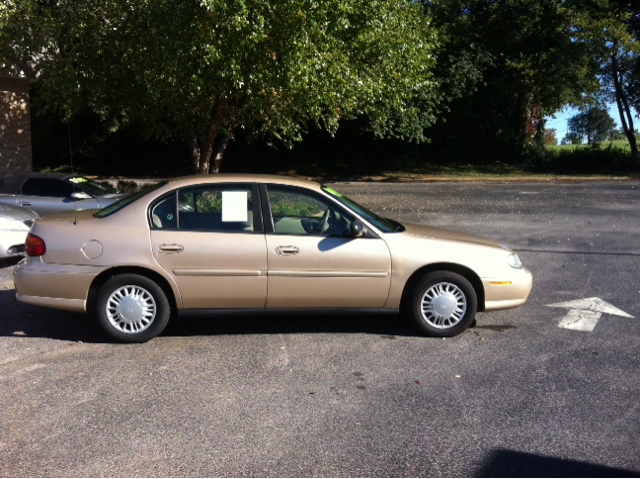2004 Chevrolet Classic Touring 4WD