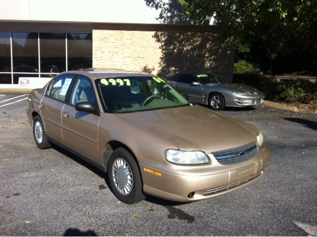 2004 Chevrolet Classic Touring 4WD