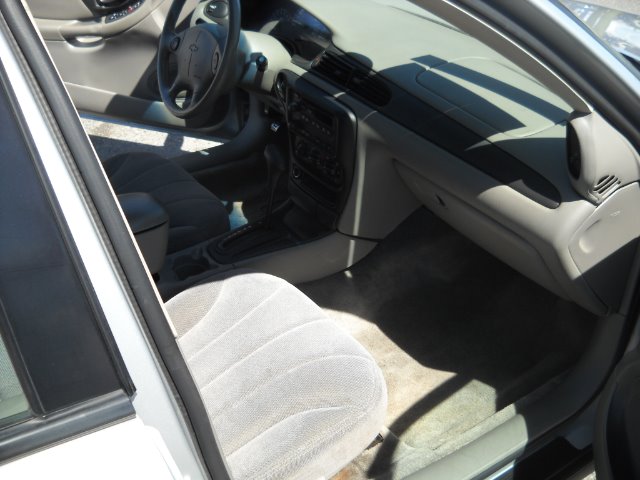 2004 Chevrolet Classic EXT CAB LT