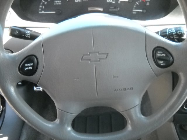 2004 Chevrolet Classic EXT CAB LT