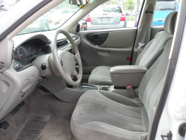 2004 Chevrolet Classic Unknown