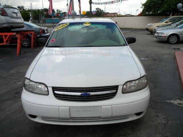 2004 Chevrolet Classic Unknown