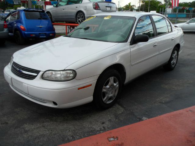 2004 Chevrolet Classic Unknown