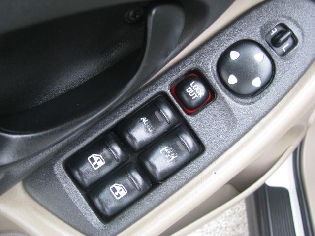 2004 Chevrolet Classic Touring 4WD