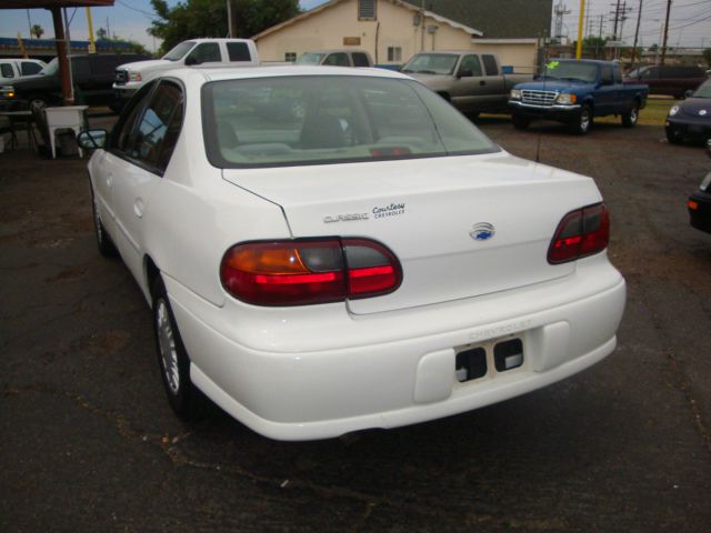 2004 Chevrolet Classic Touring 4WD
