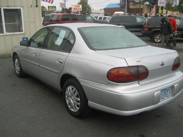 2004 Chevrolet Classic Touring 4WD