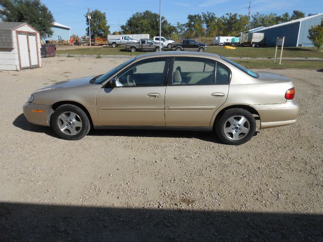 2004 Chevrolet Classic Touring 4WD
