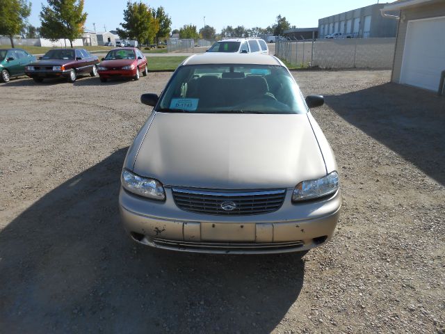2004 Chevrolet Classic Touring 4WD