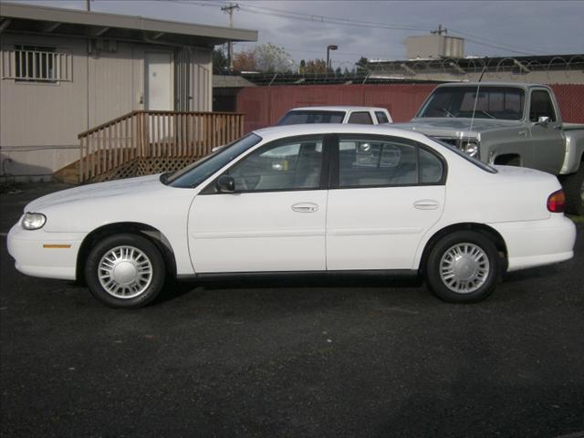2004 Chevrolet Classic Unknown