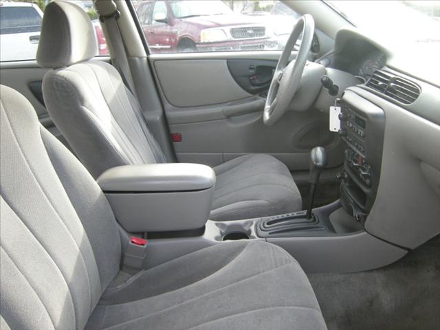 2004 Chevrolet Classic Unknown