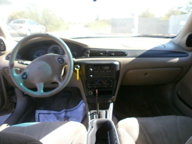 2004 Chevrolet Classic Touring 4WD