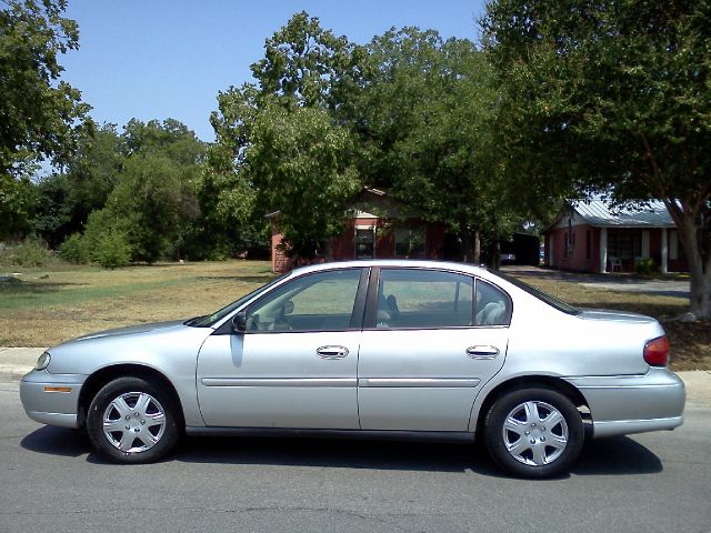 2004 Chevrolet Classic Touring 4WD