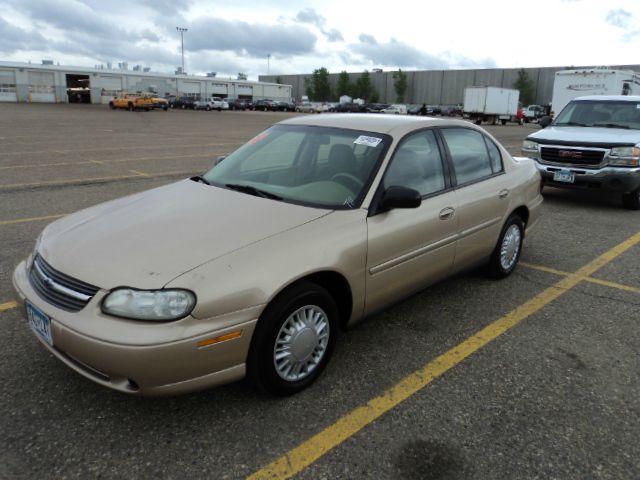 2004 Chevrolet Classic Touring 4WD