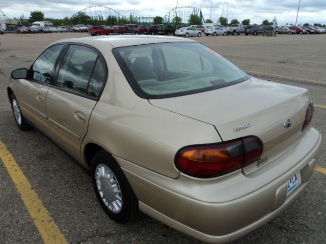 2004 Chevrolet Classic Touring 4WD