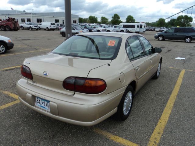 2004 Chevrolet Classic Touring 4WD