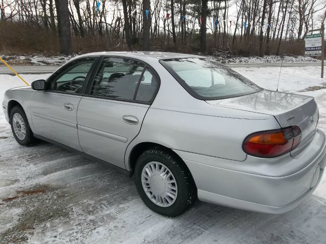 2004 Chevrolet Classic Touring 4WD