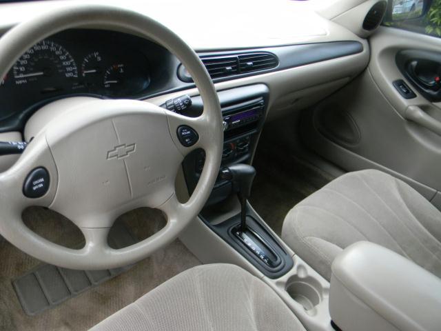 2004 Chevrolet Classic Unknown