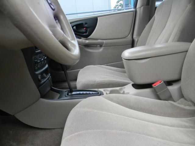 2004 Chevrolet Classic Unknown