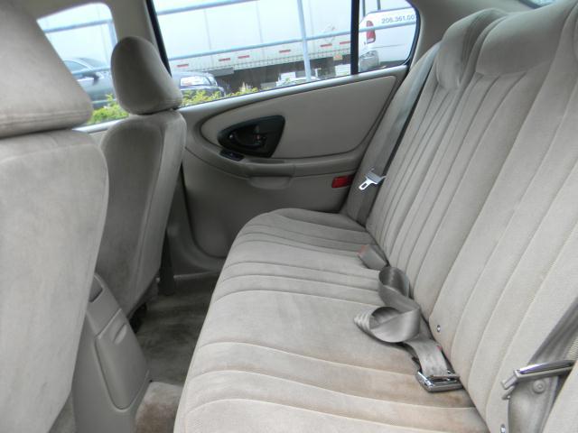 2004 Chevrolet Classic Unknown