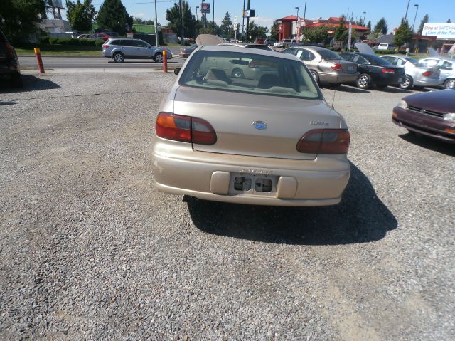 2004 Chevrolet Classic Touring 4WD