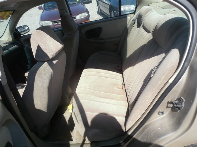 2004 Chevrolet Classic Touring 4WD